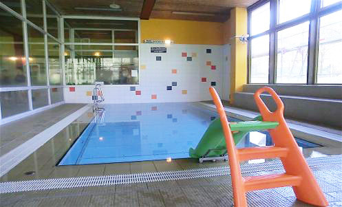 Schwimmbecken02