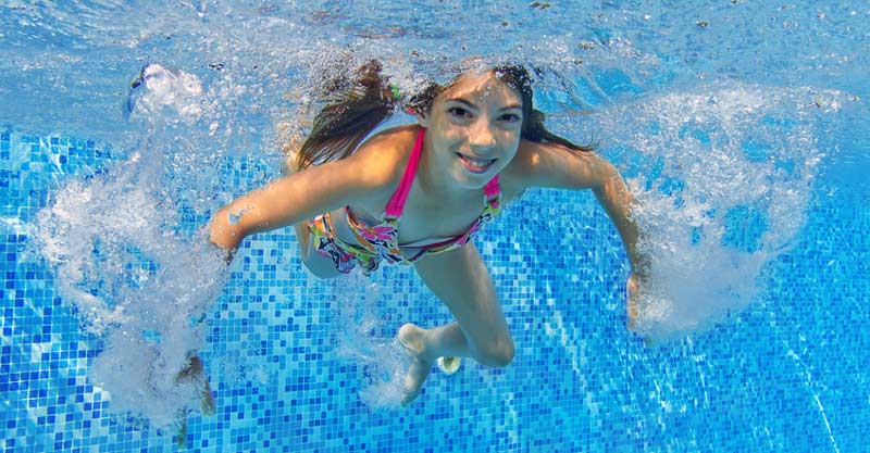schwimmerin-Fotolia